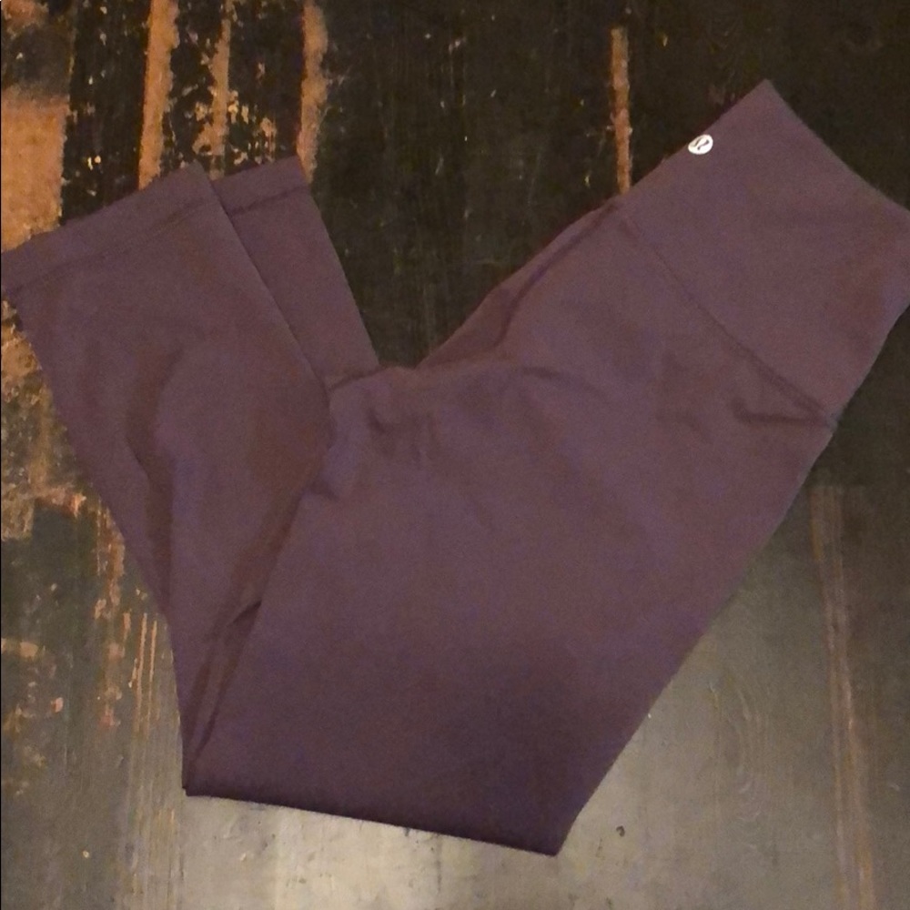 *LUX wunder under lululemon crop